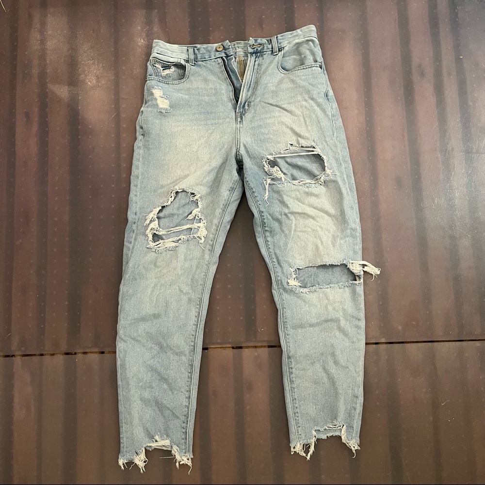 American Eagle Mom Jeans